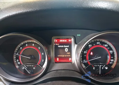 2015 Dodge Journey Crossroad z USA, uszkodzony, nr VIN 3C4PDDGG4FT633996